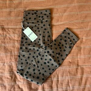 Brand new with tags polka dot PACT organic cotton leggings